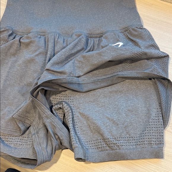 Gymshark Gray Women's Athletic Shorts - Picture 3 of 3